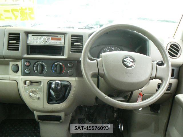 Suzuki EVERY 2014-01 206846-4