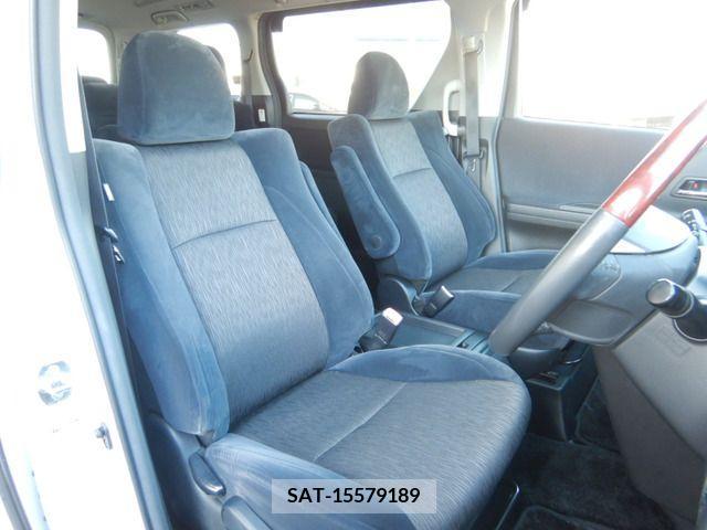 Toyota ALPHARD 2009-04 205753-12