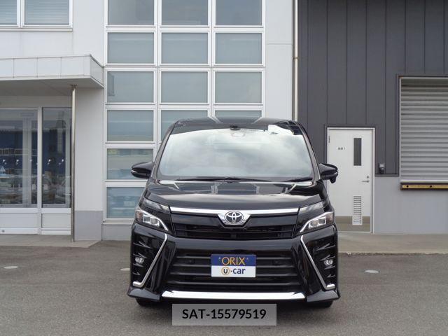 Toyota VOXY 2021-07 336036-23