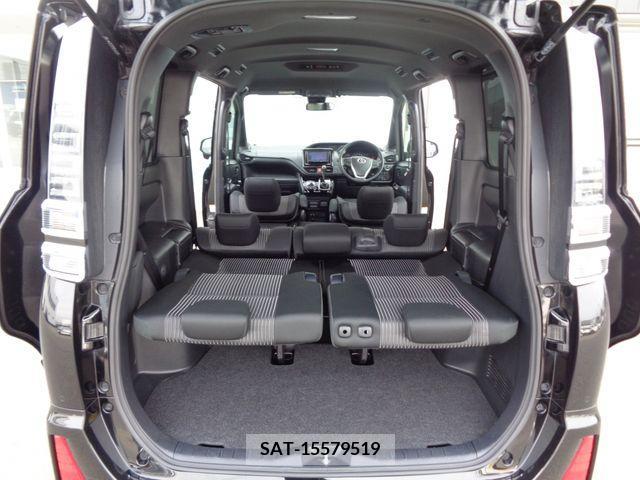 Toyota VOXY 2021-07 336036-19