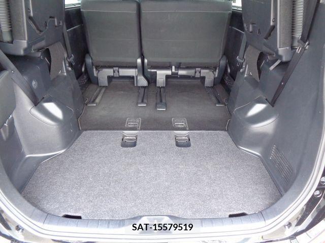 Toyota VOXY 2021-07 336036-17