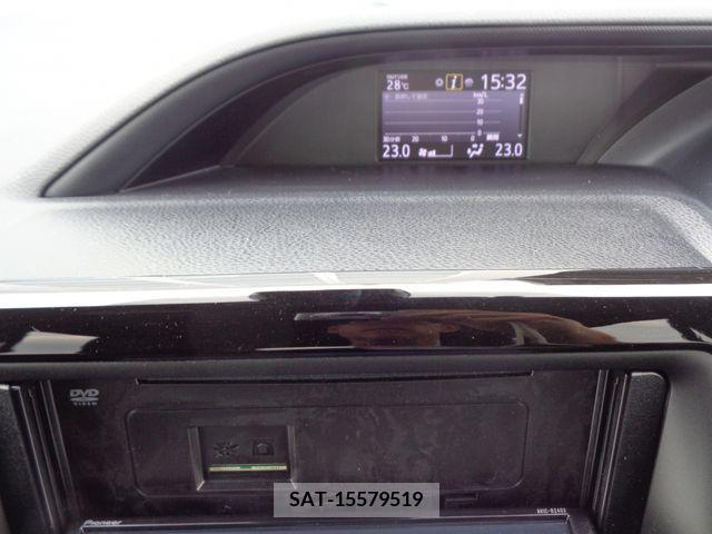 Toyota VOXY 2021-07 336036-8