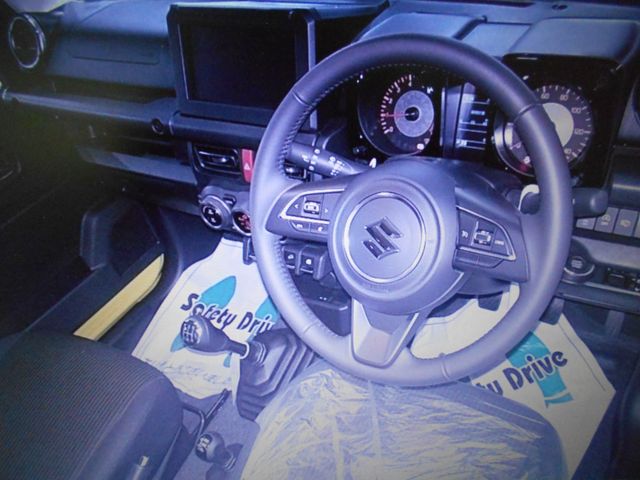 Suzuki JIMNY 2023-11 193928-1
