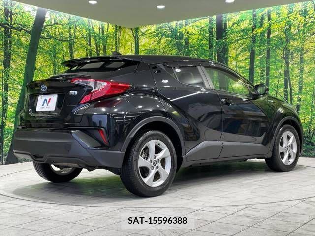 Toyota C-HR 2017-07 224486-17