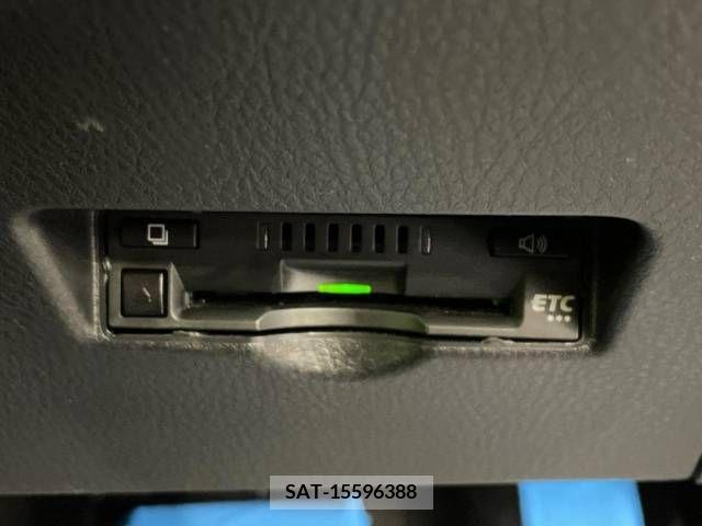 Toyota C-HR 2017-07 224486-4