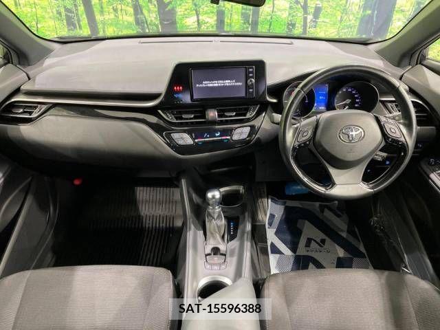Toyota C-HR 2017-07 224486-1