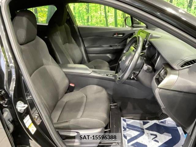 Toyota C-HR 2017-07 224486-9