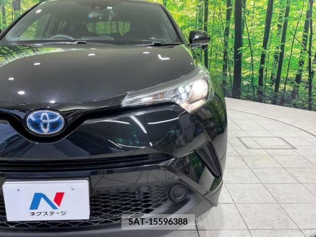 Toyota C-HR 2017-07 224486-12