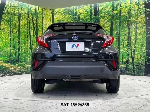 Toyota C-HR 2017-07 224486-15