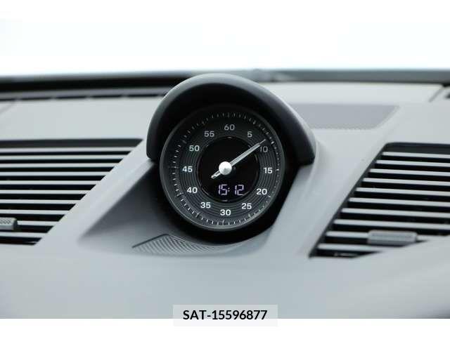 Porsche 911 2023-09 379296-2