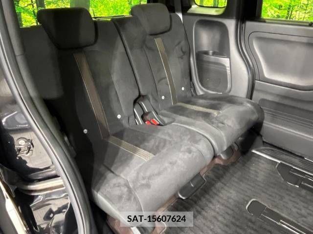 Honda N BOX CUSTOM 2017-10 307453-9