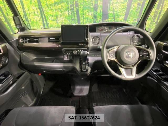 Honda N BOX CUSTOM 2017-10 307453-1