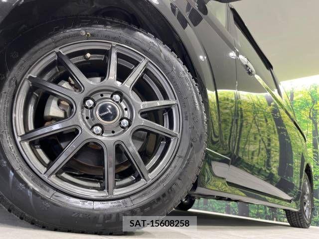 Toyota SPADE 2014-02 313671-13
