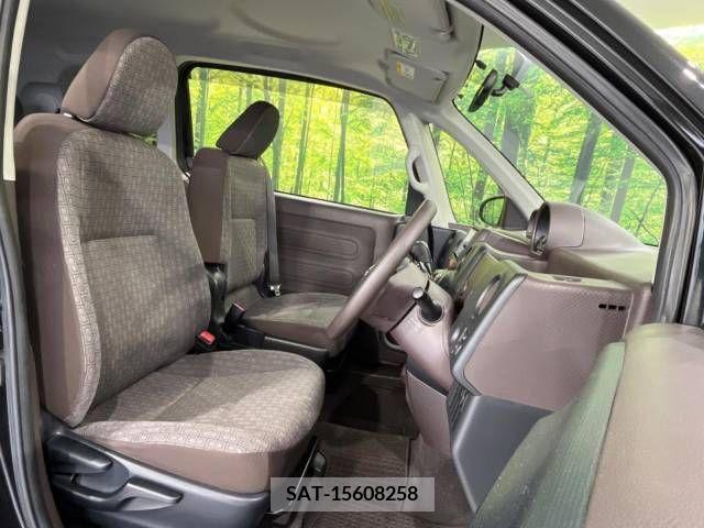 Toyota SPADE 2014-02 313671-8