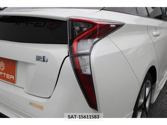 Toyota PRIUS 2016-07 282791-11