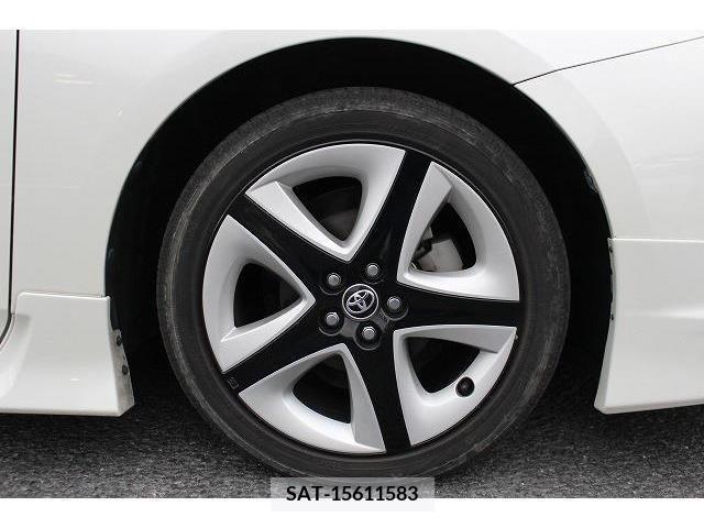 Toyota PRIUS 2016-07 282791-12