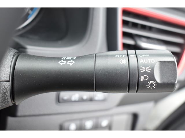 Nissan LEAF 2018-09 21870-13