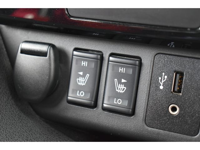Nissan LEAF 2018-09 21870-6