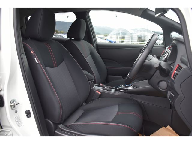 Nissan LEAF 2018-09 21870-14