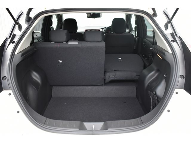 Nissan LEAF 2018-09 21870-18
