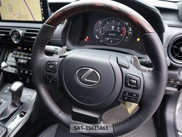 Lexus IS 2023-01 237614-12