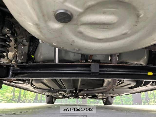 Toyota SIENTA 2016-05 382379-19