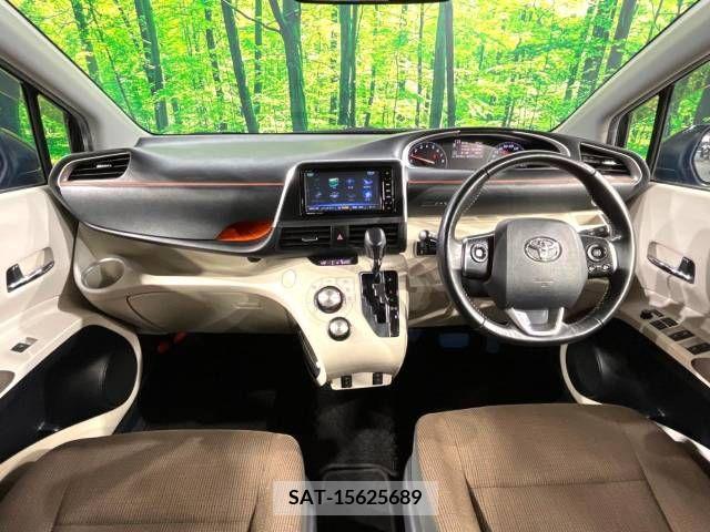 Toyota SIENTA 2017-10 373869-1