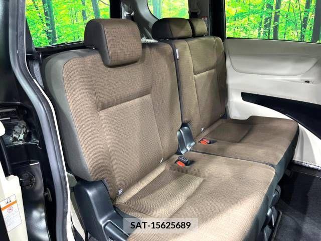 Toyota SIENTA 2017-10 373869-9