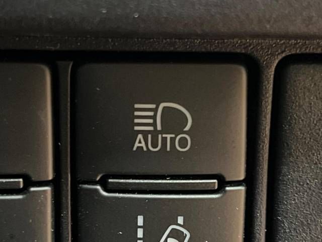 Toyota VOXY 2021-03 9491-7