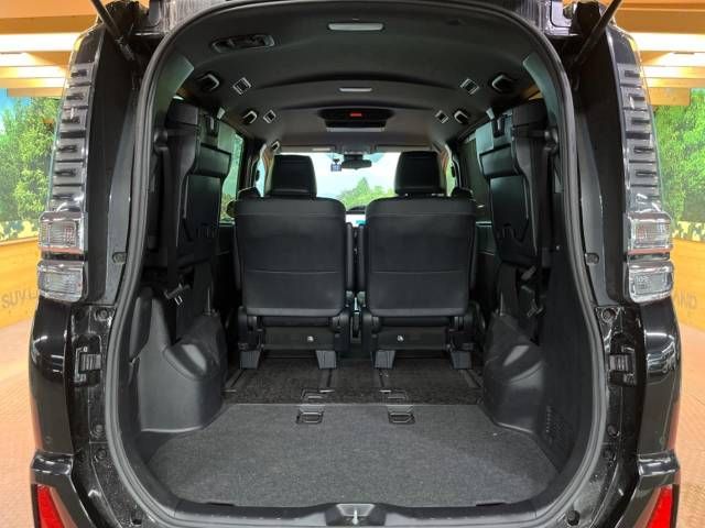 Toyota VOXY 2021-03 9491-13