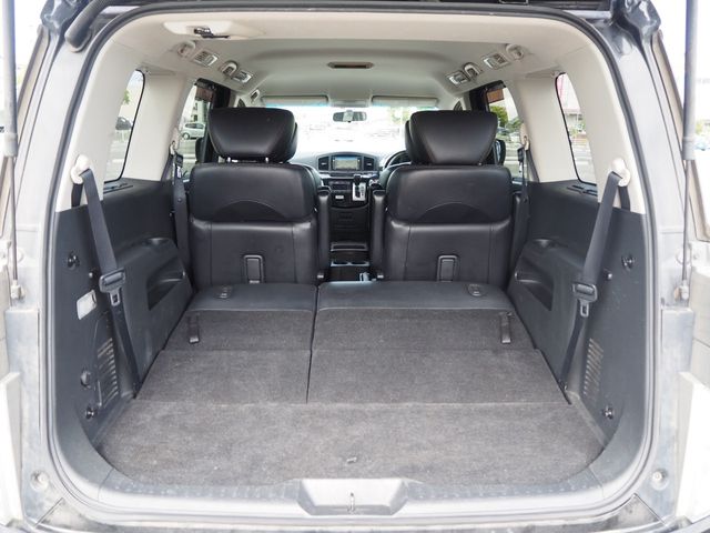 Nissan ELGRAND 2010-10 8779-25