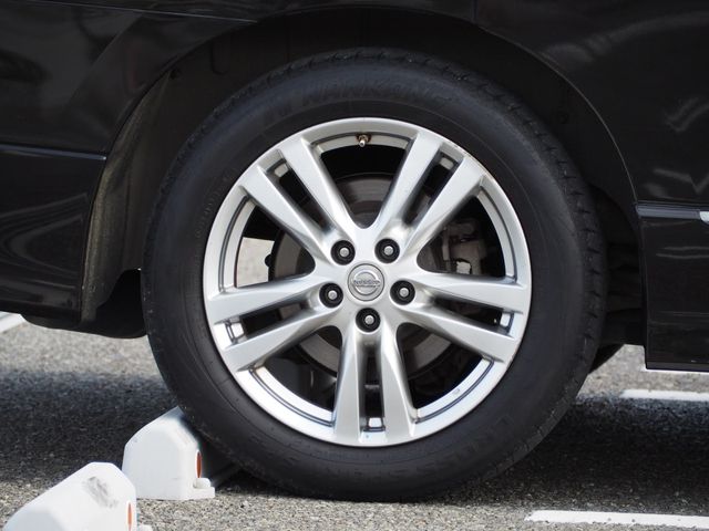 Nissan ELGRAND 2010-10 8779-6