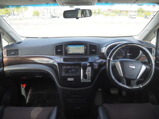 Nissan ELGRAND 2010-10 8779-13