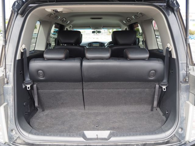 Nissan ELGRAND 2010-10 8779-24