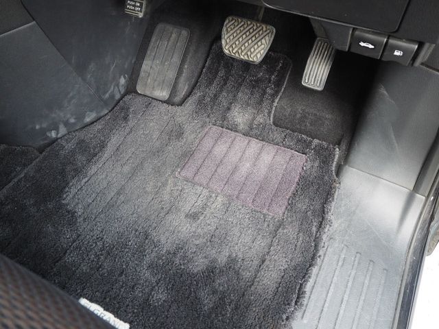 Nissan ELGRAND 2010-10 8779-22