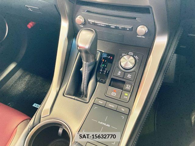 Lexus NX 2017-10 275683-17