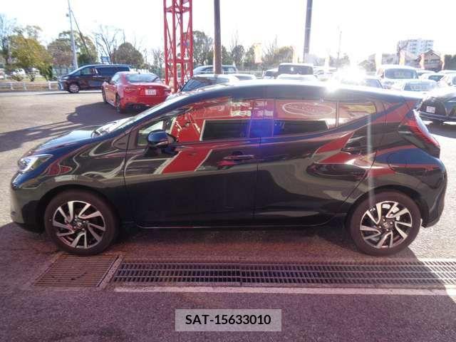 Toyota AQUA 2022-10 260267-7