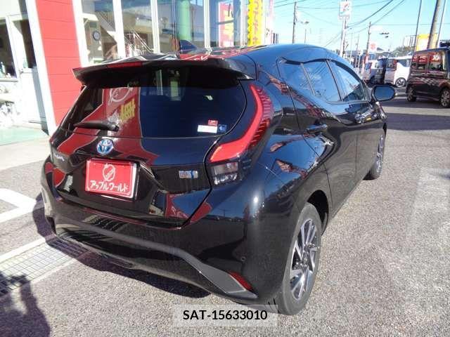 Toyota AQUA 2022-10 260267-1