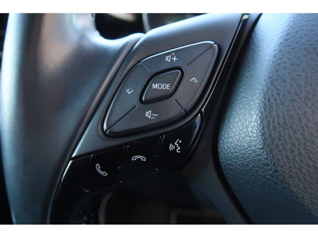 Toyota C-HR 2018-02 184392-17
