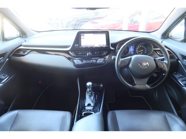 Toyota C-HR 2018-02 184392-5