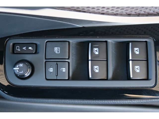 Toyota C-HR 2018-02 184392-16