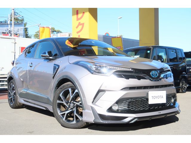 Toyota C-HR 2018-02 184392-0