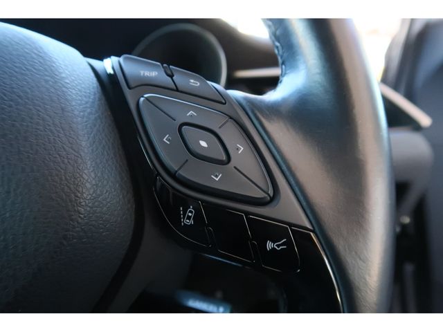 Toyota C-HR 2018-02 184392-18