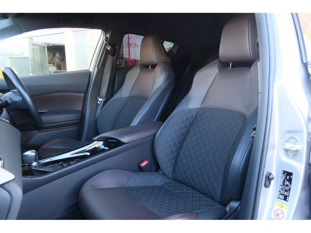 Toyota C-HR 2018-02 184392-25
