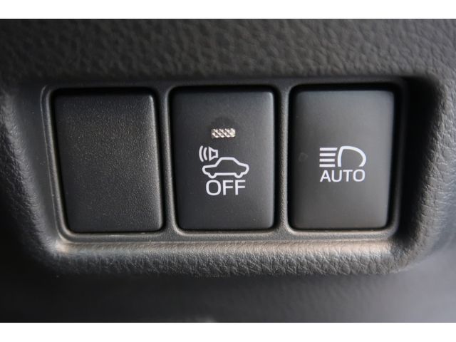 Toyota C-HR 2018-02 184392-13