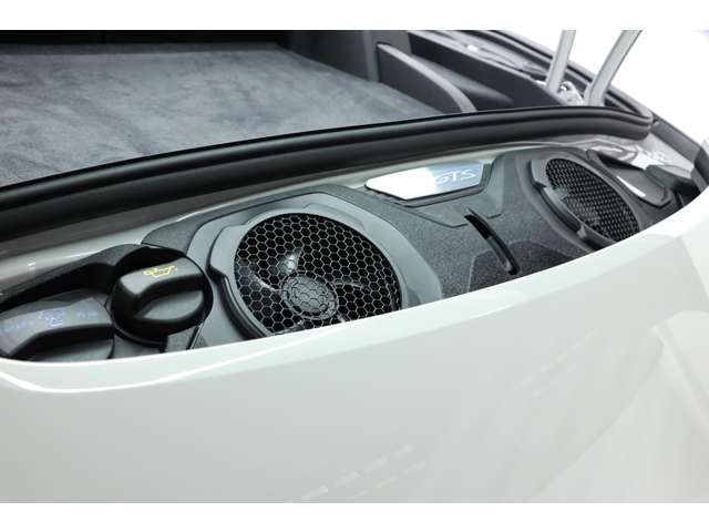 Porsche 911 2022-03 21515-4