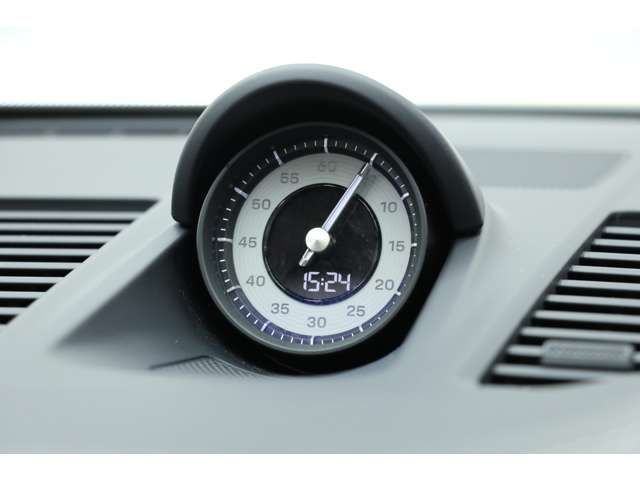 Porsche 911 2022-03 21515-9