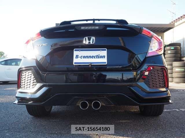 Honda CIVIC 2017-09 264433-8