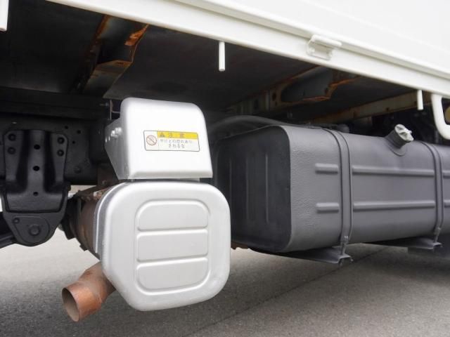 Toyota TOYOACE 2017-09 27596-28