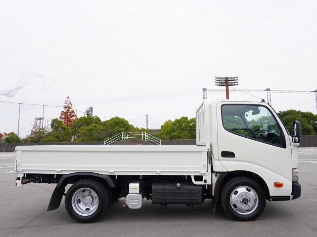 Toyota TOYOACE 2017-09 27596-9
